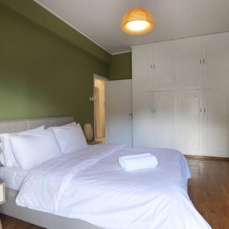 Palaio Faliro, A Bright And Spacious Apartment Афины Экстерьер фото